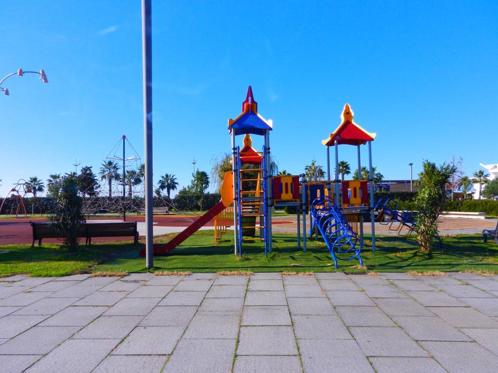Mimino Apartment Deluxe First Line Батуми Экстерьер фото
